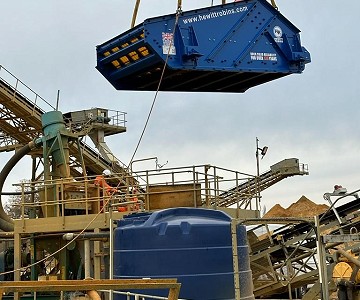 Hewitt Robins Replaces 150tph Dewatering Screen