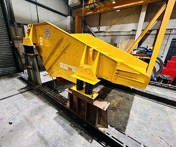 Hewitt Robins Supplies Four Vibrating Screens to the Glass Recycling Industry