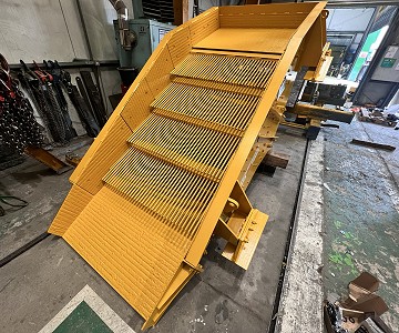 Hewitt Robins Supplies Four Vibrating Screens to the Glass Recycling Industry
