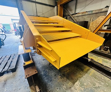 Hewitt Robins Supplies Four Vibrating Screens to the Glass Recycling Industry