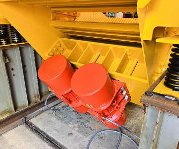 Hewitt Robins Supplies Four Vibrating Screens to the Glass Recycling Industry
