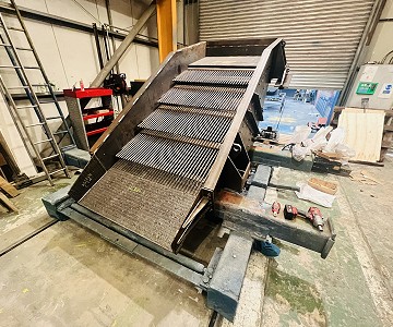 Hewitt Robins Supplies Four Vibrating Screens to the Glass Recycling Industry