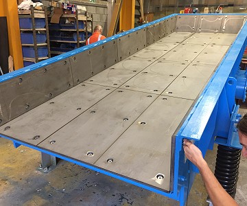 Hewitt Robins supplies vibrating equipment to one of the World's biggest Phosphate Mines