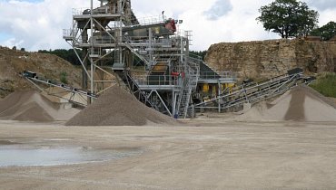 New wash plant at Lightwater Quarries delivers increased production with ease.