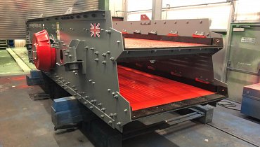 New Double Deck Hewitt Robins Screen supplied to Staffordshire Sand & Gravel Quarry